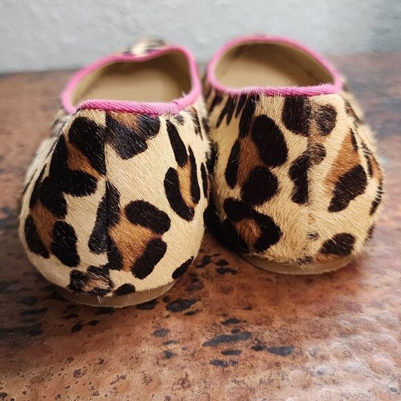 johnnie B by Boden Sz. 39(8) Calf Hair Pointed Toe Flats - Picture 10 of 14